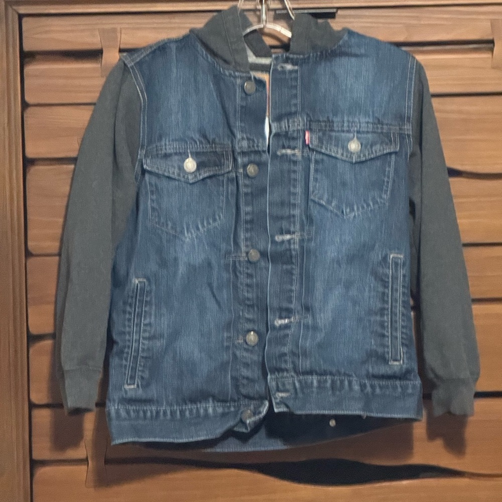 Boys Levis Denim and Gray Jacket boys large